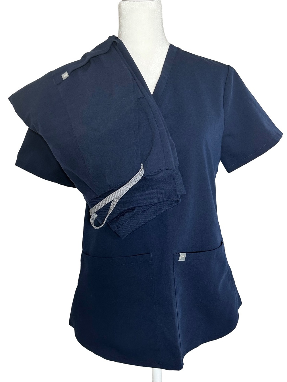 Fabletics Method 2 Pocket Top and Mid-Rise On-Call Scrub Jogger Set in Navy
